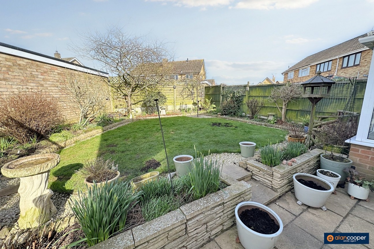 Clyde Road, Bulkington, CV12 9QE