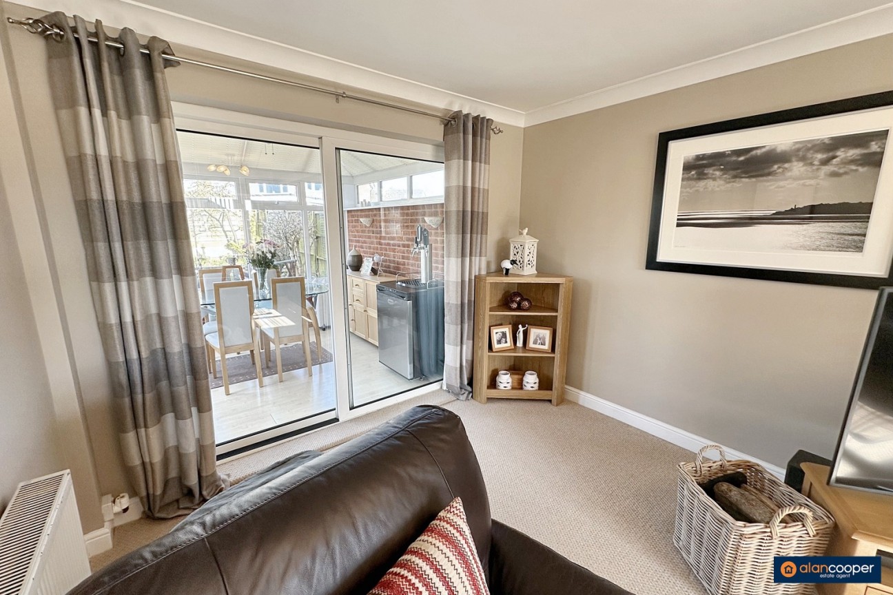 Clyde Road, Bulkington, CV12 9QE