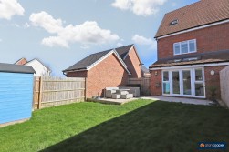 Miners Croft, Eaton Fields, Ansley, Nuneaton, CV10 9TN