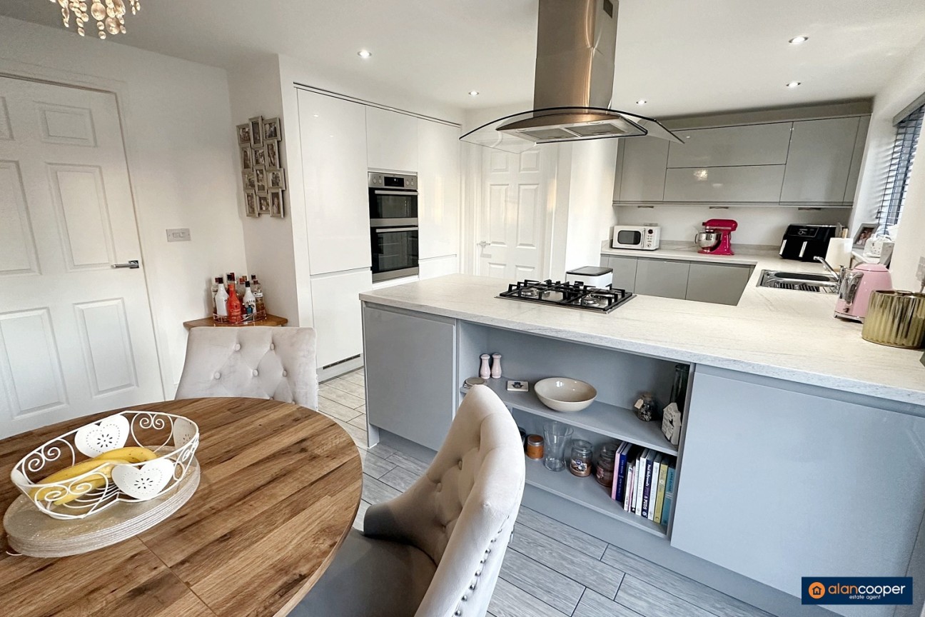Millington Drive, Royal Park, Nuneaton, CV11 6WS