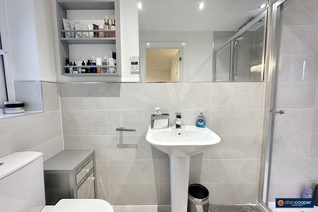 Millington Drive, Royal Park, Nuneaton, CV11 6WS