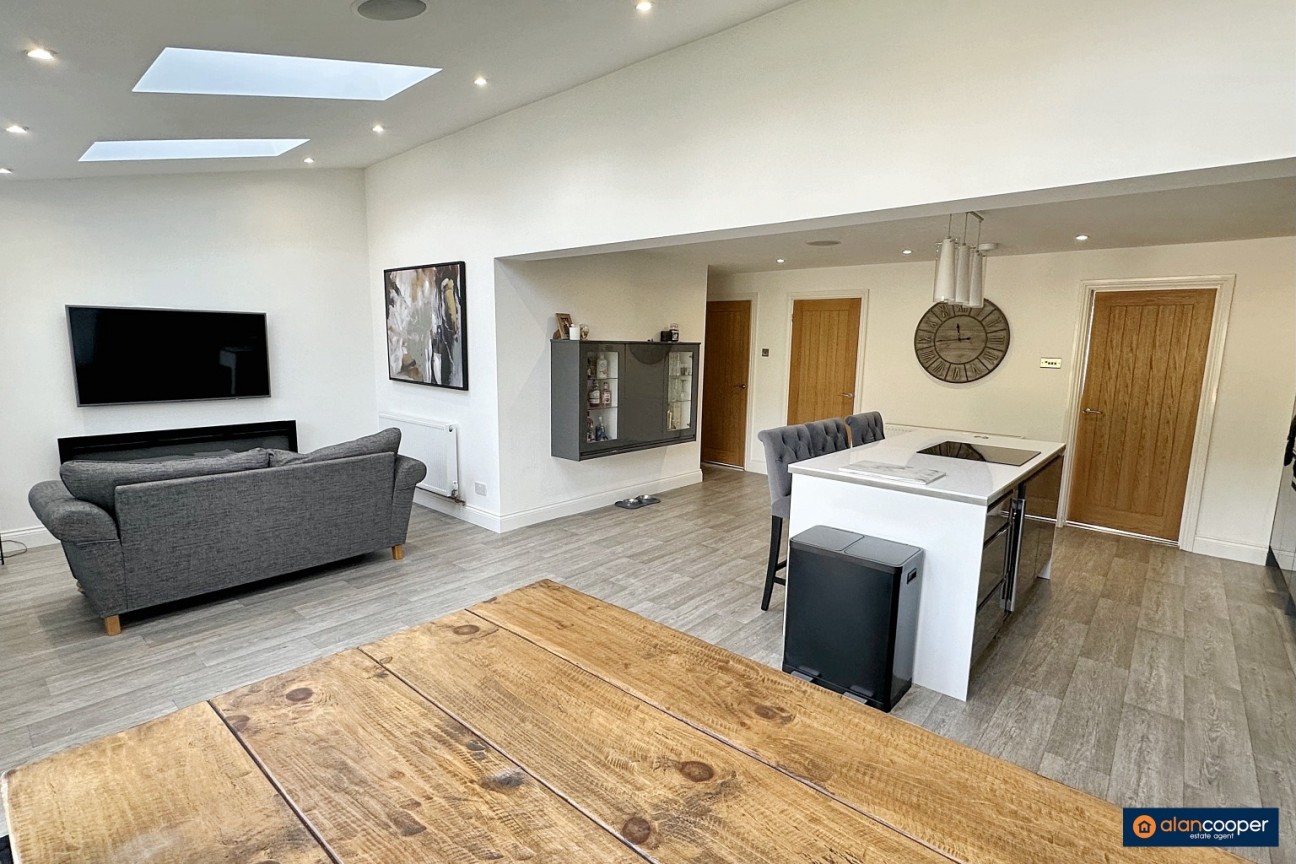 Ingleton Close, Whitestone, Nuneaton, CV11 6WB