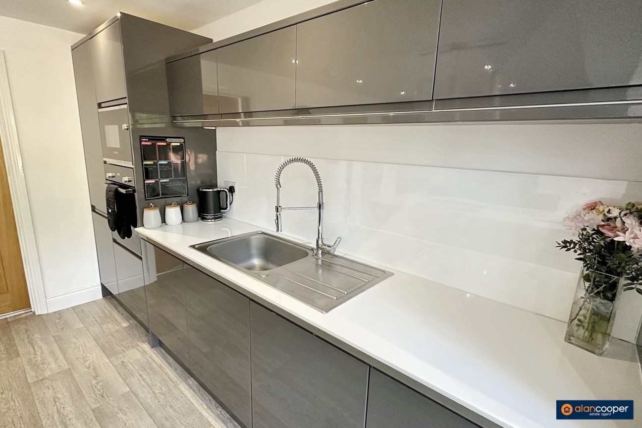 Ingleton Close, Whitestone, Nuneaton, CV11 6WB