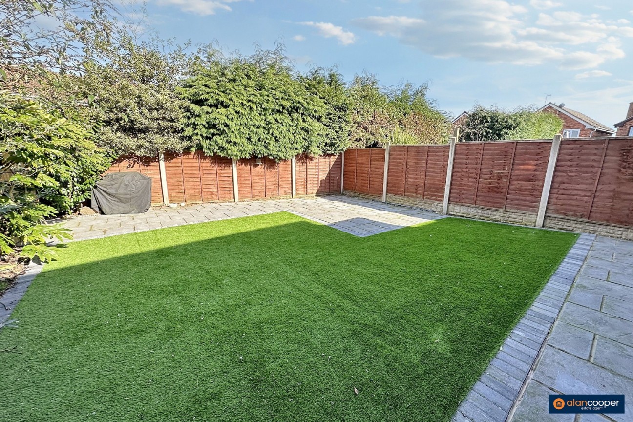 Ingleton Close, Whitestone, Nuneaton, CV11 6WB