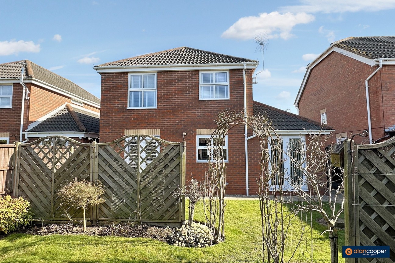 Sterling Way, Maple Park, Nuneaton, CV11 4YA