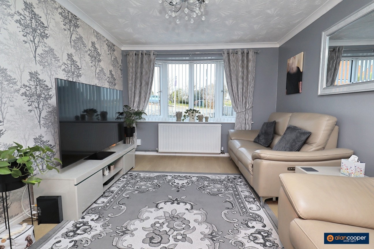 Merlin Avenue, Poplar Farm, Nuneaton, CV10 9JZ