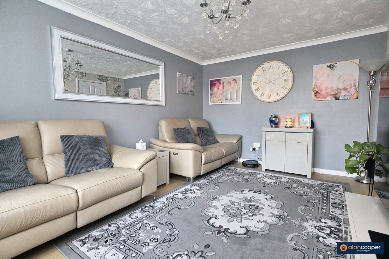 Merlin Avenue, Poplar Farm, Nuneaton, CV10 9JZ