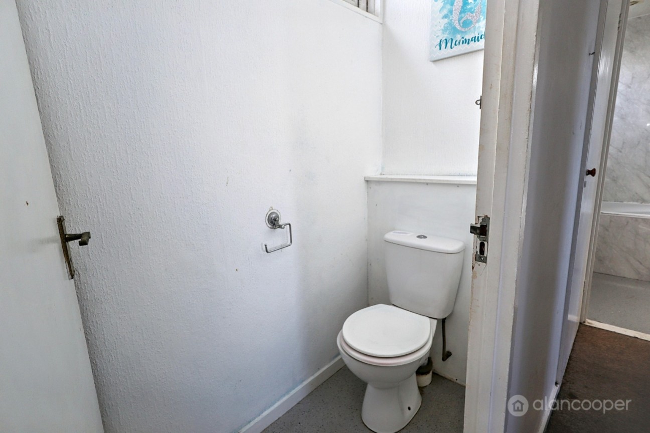 Magyar Crescent, Whitestone, Nuneaton, CV11 4SQ