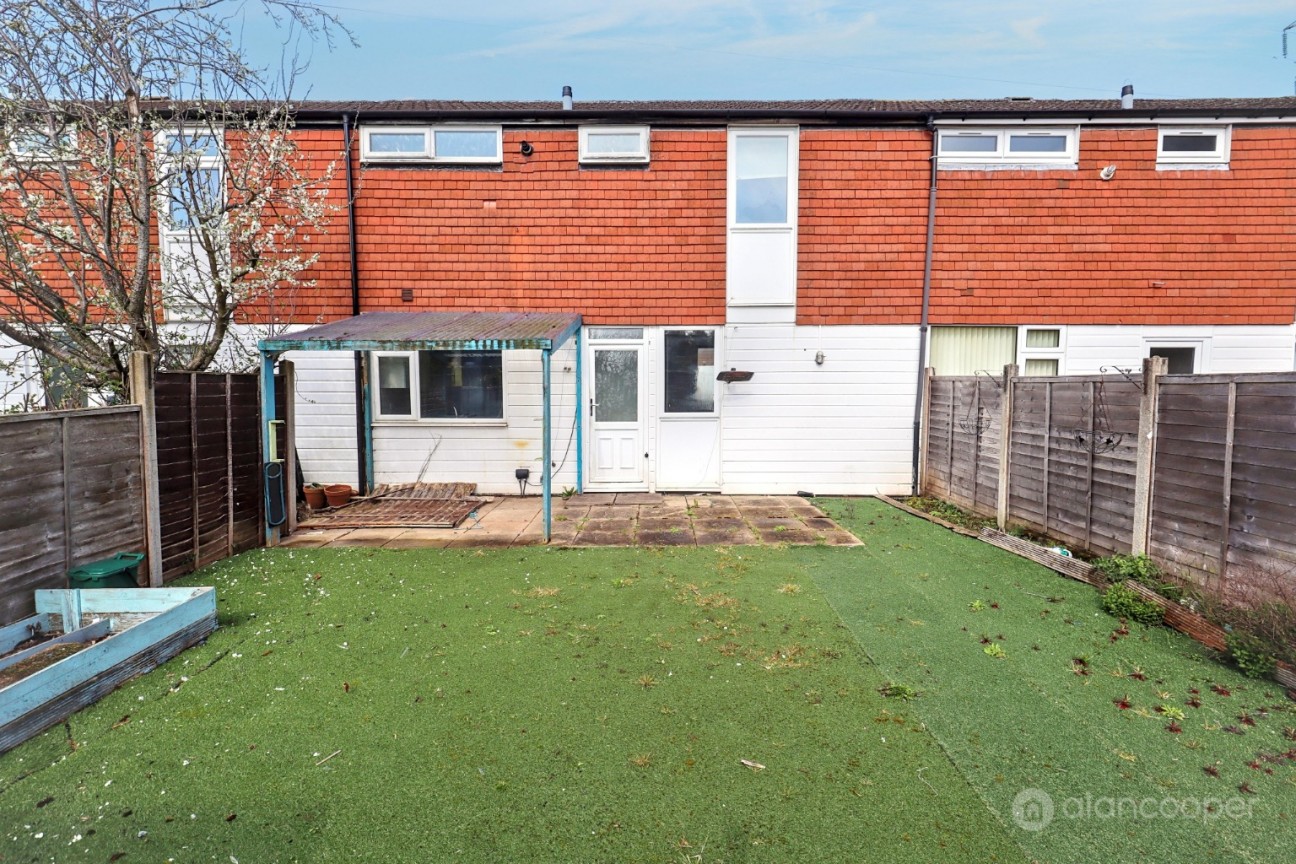 Magyar Crescent, Whitestone, Nuneaton, CV11 4SQ