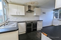 Magyar Crescent, Whitestone, Nuneaton, CV11 4SQ