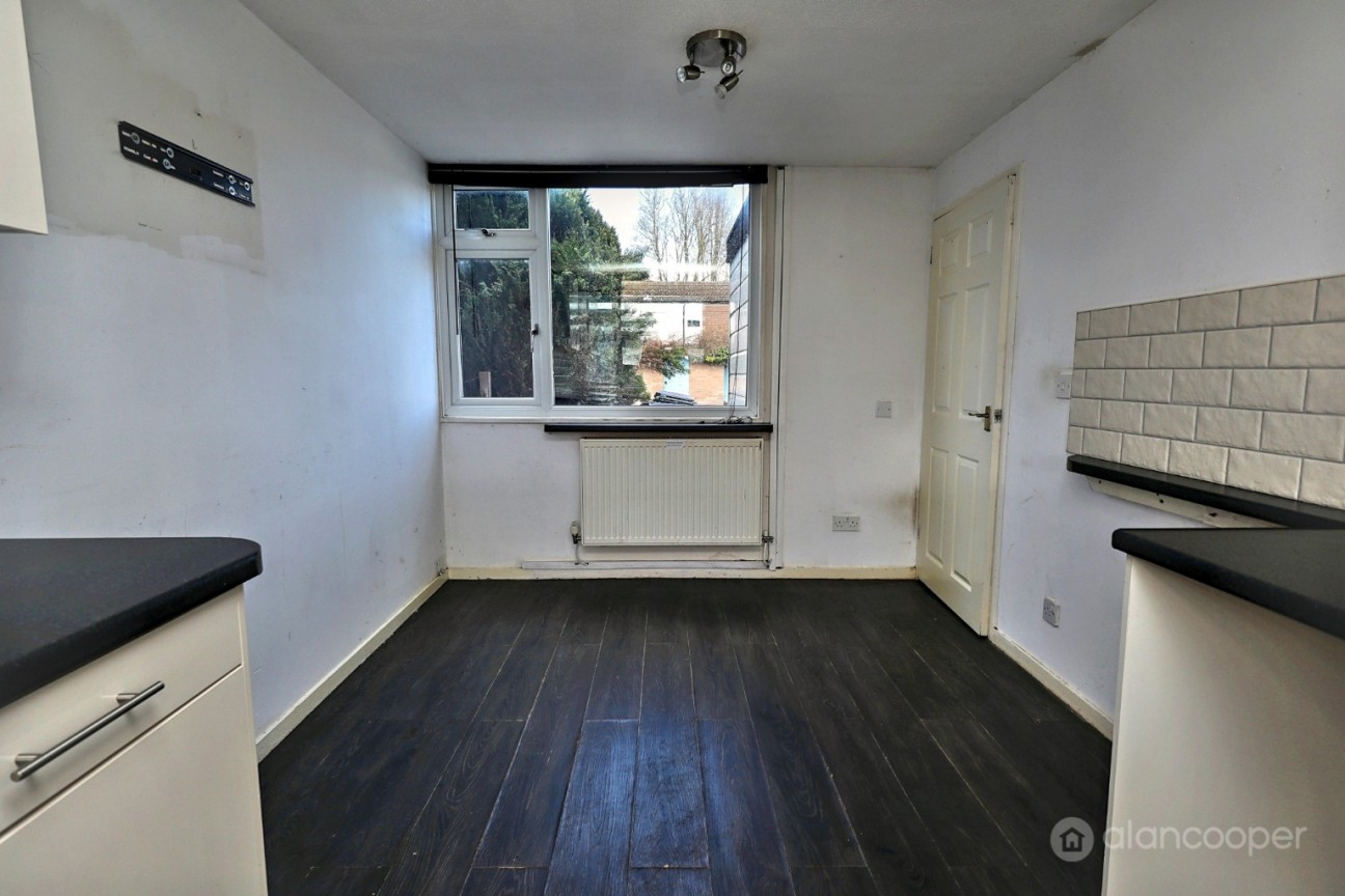 Magyar Crescent, Whitestone, Nuneaton, CV11 4SQ