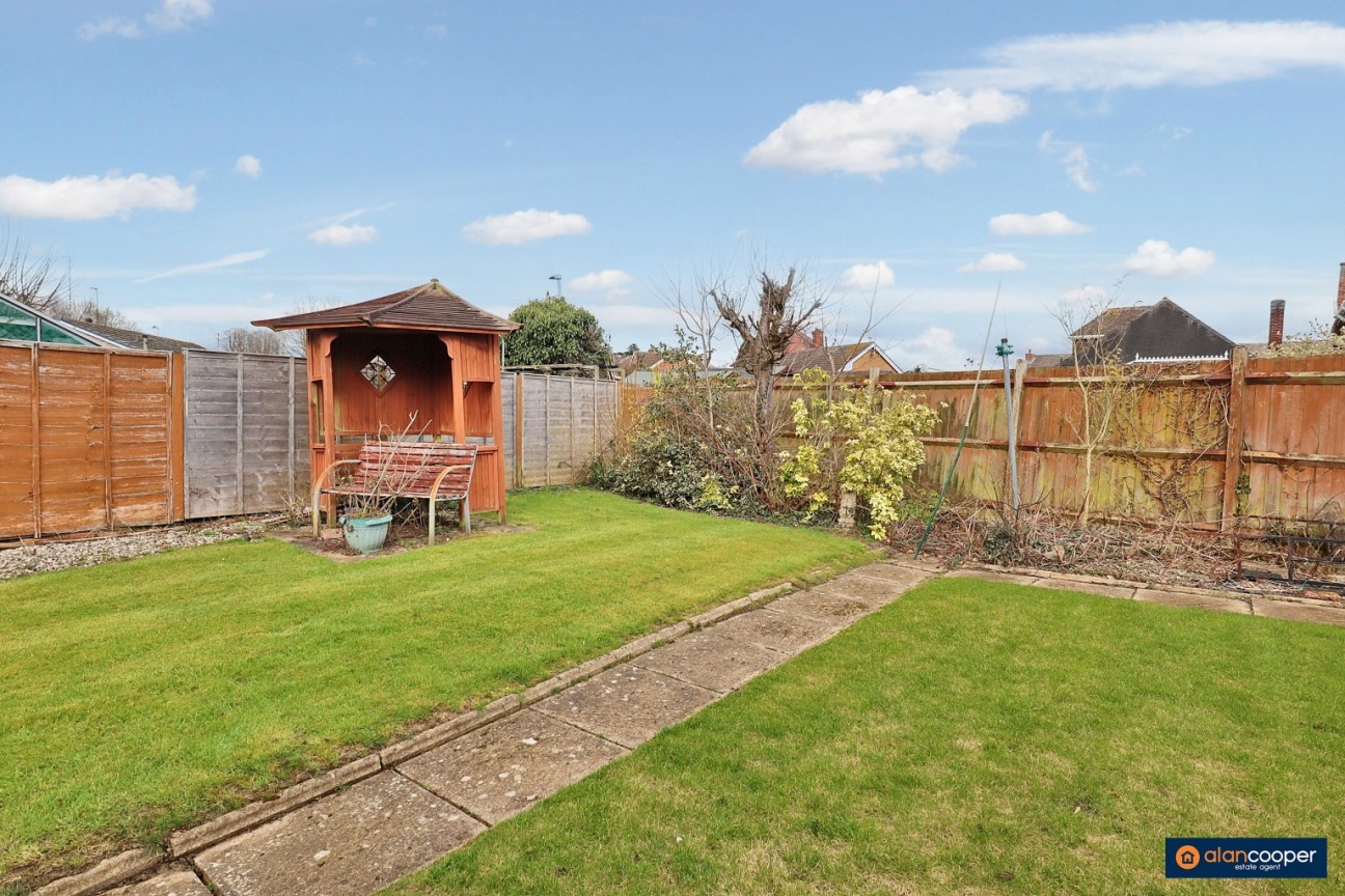 Calder Close, Bulkington, CV12 9PN