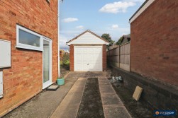 Calder Close, Bulkington, CV12 9PN