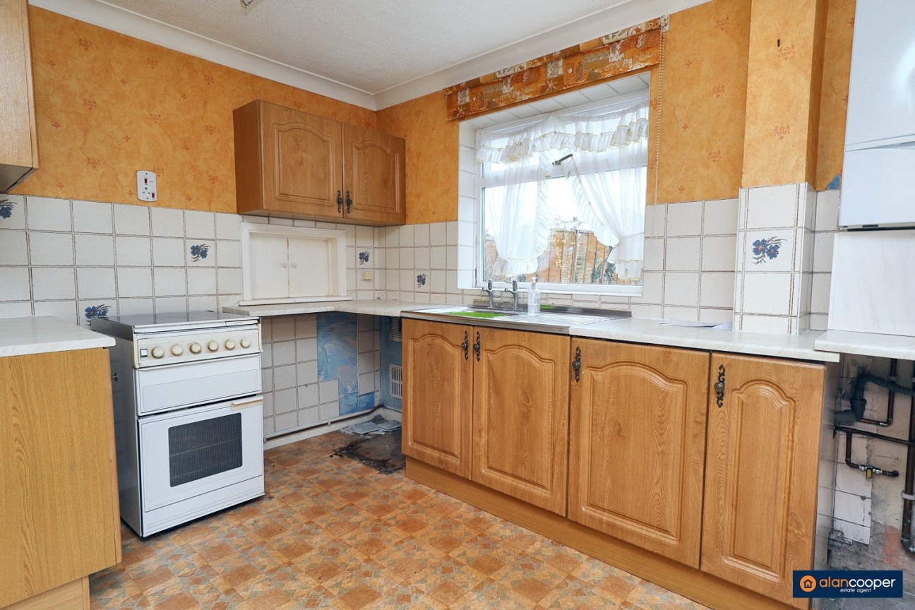 Calder Close, Bulkington, CV12 9PN
