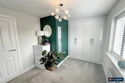Russett Avenue, Manor Fields, Nuneaton, CV11 6YW