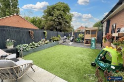Russett Avenue, Manor Fields, Nuneaton, CV11 6YW
