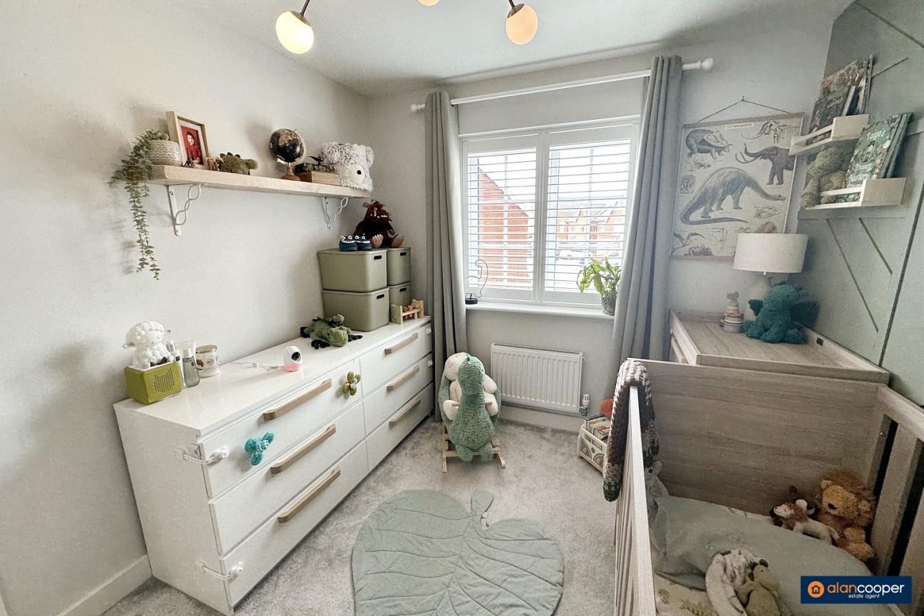 Russett Avenue, Manor Fields, Nuneaton, CV11 6YW