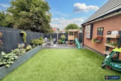 Russett Avenue, Manor Fields, Nuneaton, CV11 6YW