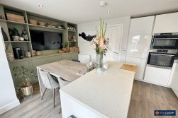 Russett Avenue, Manor Fields, Nuneaton, CV11 6YW