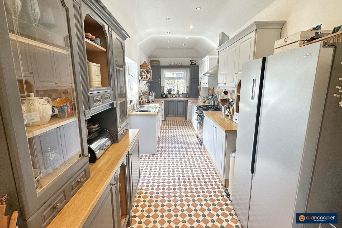 Coventry Road, Bedworth, CV12 8NT