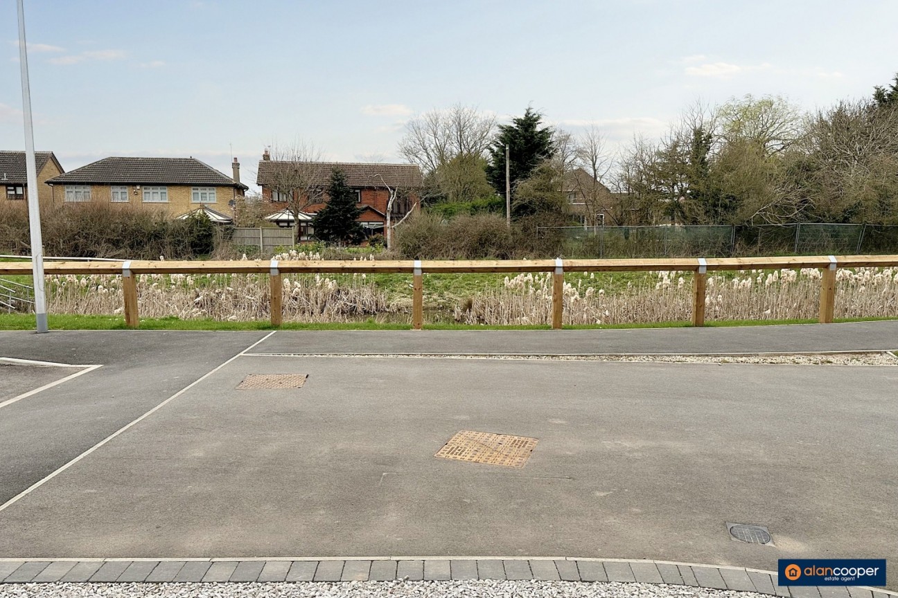 Catch Crop Way, Meadow Green, Nuneaton, CV11 7AF