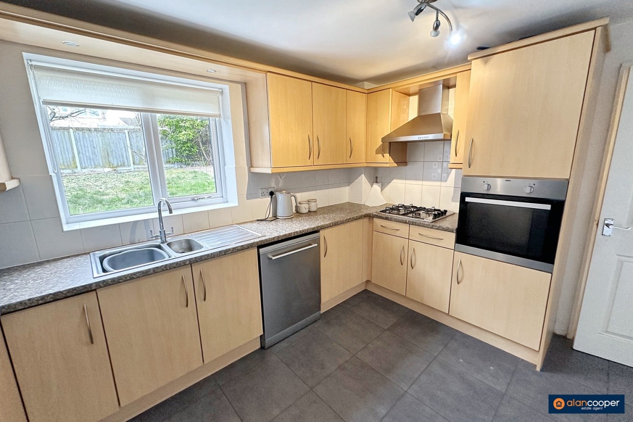 Kiln Close, Manor Park, Nuneaton, CV10 7RZ
