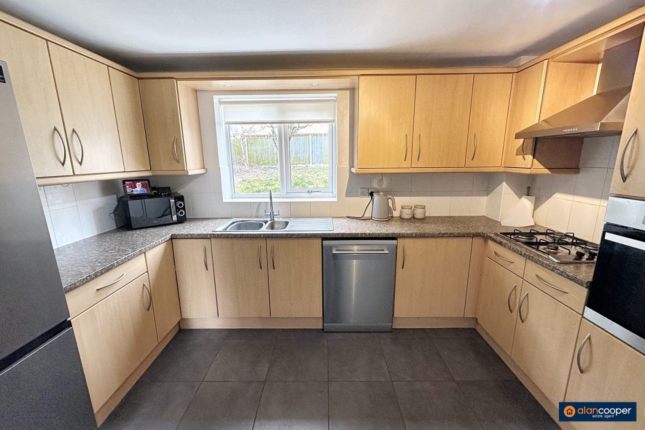 Kiln Close, Manor Park, Nuneaton, CV10 7RZ