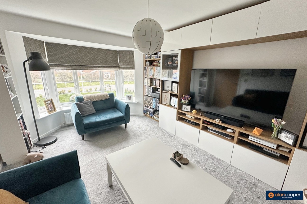 Ribbon Avenue, Eaton Fields, Ansley, Nuneaton, CV10 9TL