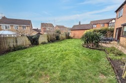 Chichester Close, St Nicolas Park, Nuneaton, CV11 6FZ