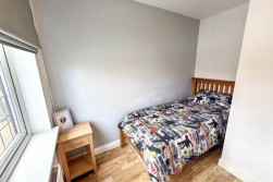 Chichester Close, St Nicolas Park, Nuneaton, CV11 6FZ