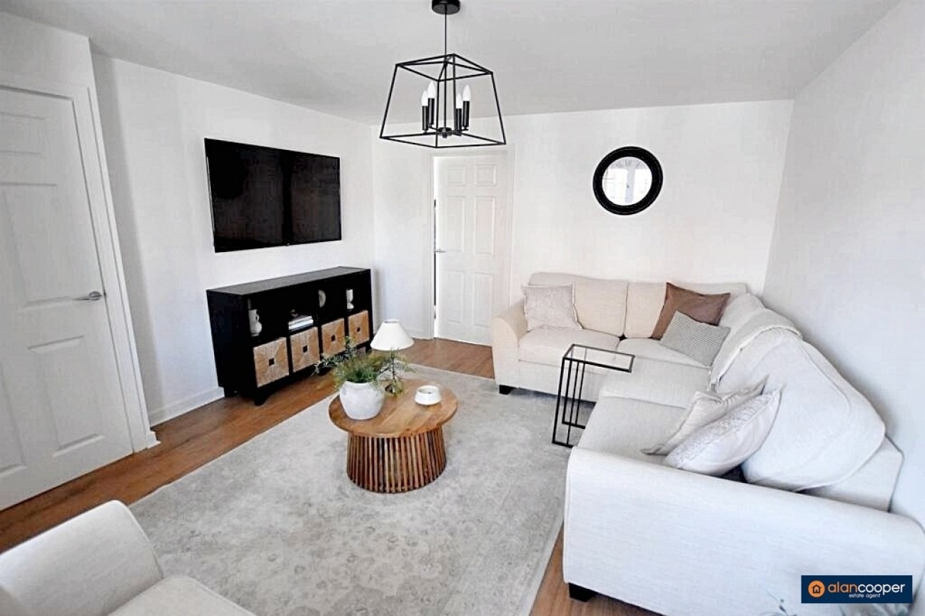 Ashtree Close, Royal Park, Nuneaton, CV11 6WT
