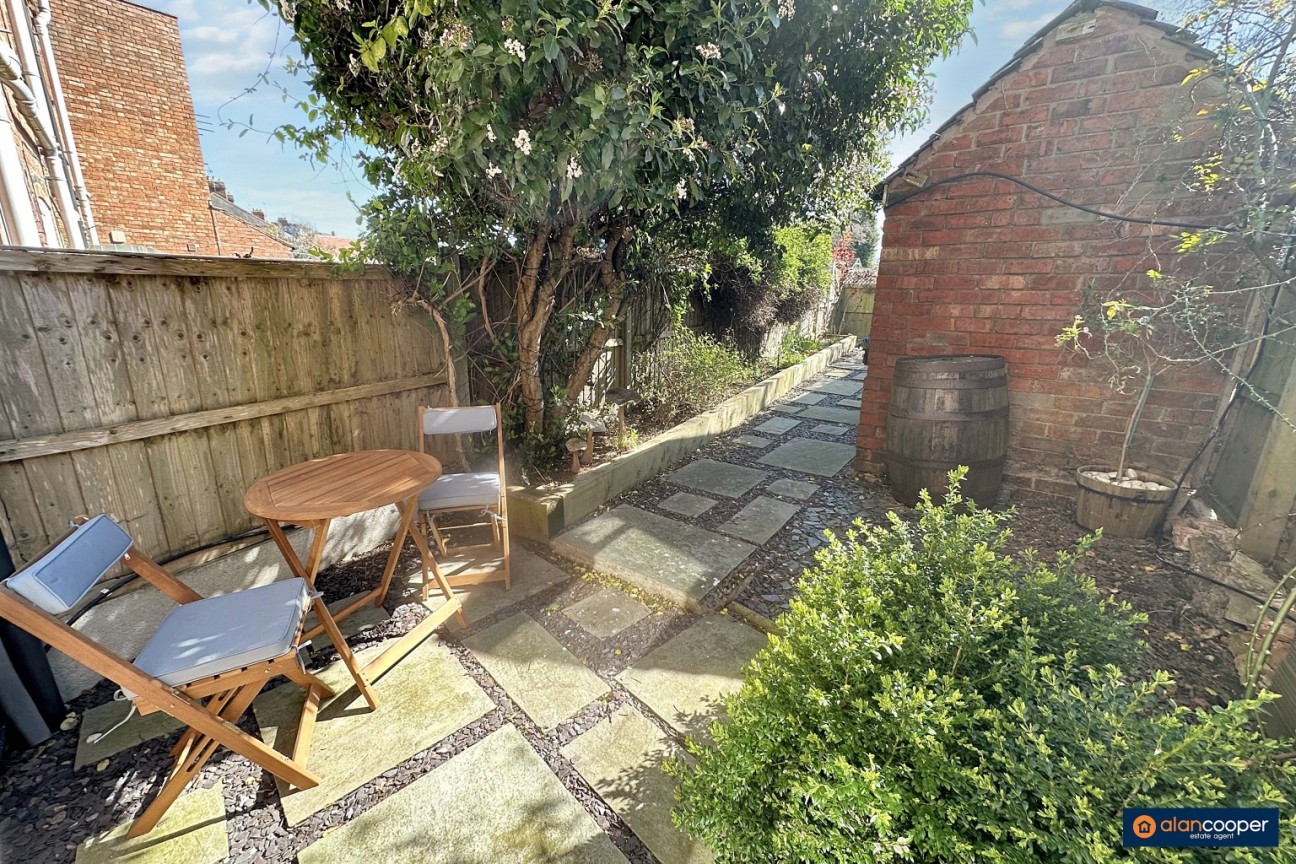 Wolvey Road, Bulkington, CV12 9JR