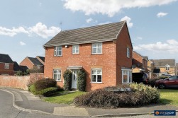 Packwood Close, Maple Park, Nuneaton, CV11 4GG