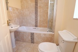 Packwood Close, Maple Park, Nuneaton, CV11 4GG