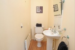 Packwood Close, Maple Park, Nuneaton, CV11 4GG