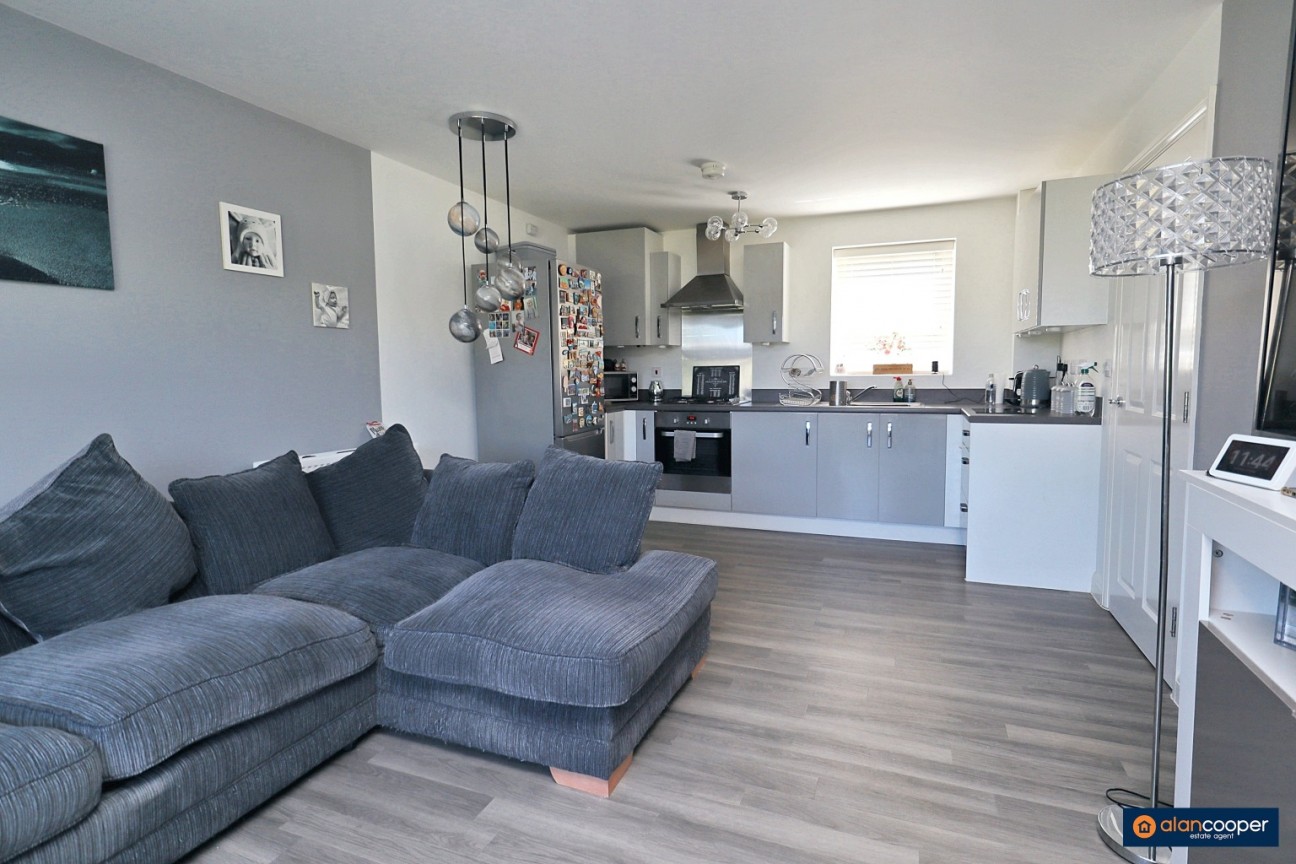 Dragonfly Court, Nuneaton, CV10 9BF