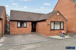 Harcourt Gardens, Nuneaton, CV11 5UR
