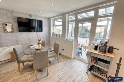 Carisbrook Road, Weddington, Nuneaton, CV10 0BT
