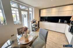 Carisbrook Road, Weddington, Nuneaton, CV10 0BT