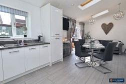Liskeard Close, Horeston Grange, Nuneaton, CV11 6FJ