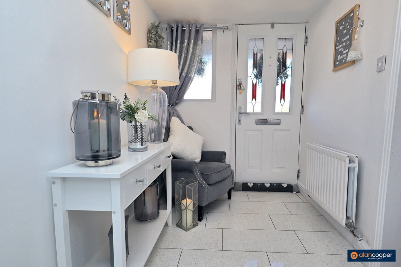 Liskeard Close, Horeston Grange, Nuneaton, CV11 6FJ