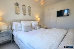 Liskeard Close, Horeston Grange, Nuneaton, CV11 6FJ