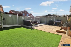 Liskeard Close, Horeston Grange, Nuneaton, CV11 6FJ