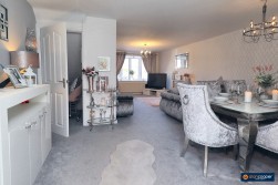 Liskeard Close, Horeston Grange, Nuneaton, CV11 6FJ