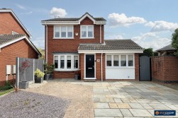 Dalmahoy Close, Thornhill, Nuneaton, CV11 6UB