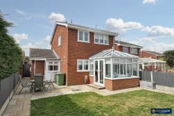 Dalmahoy Close, Thornhill, Nuneaton, CV11 6UB