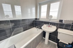 Dalmahoy Close, Thornhill, Nuneaton, CV11 6UB