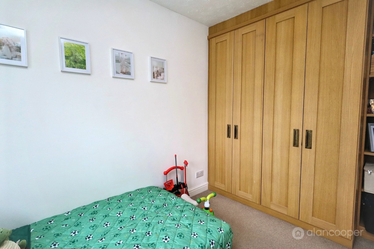 Juniper Close, Bedworth, CV12 0NY