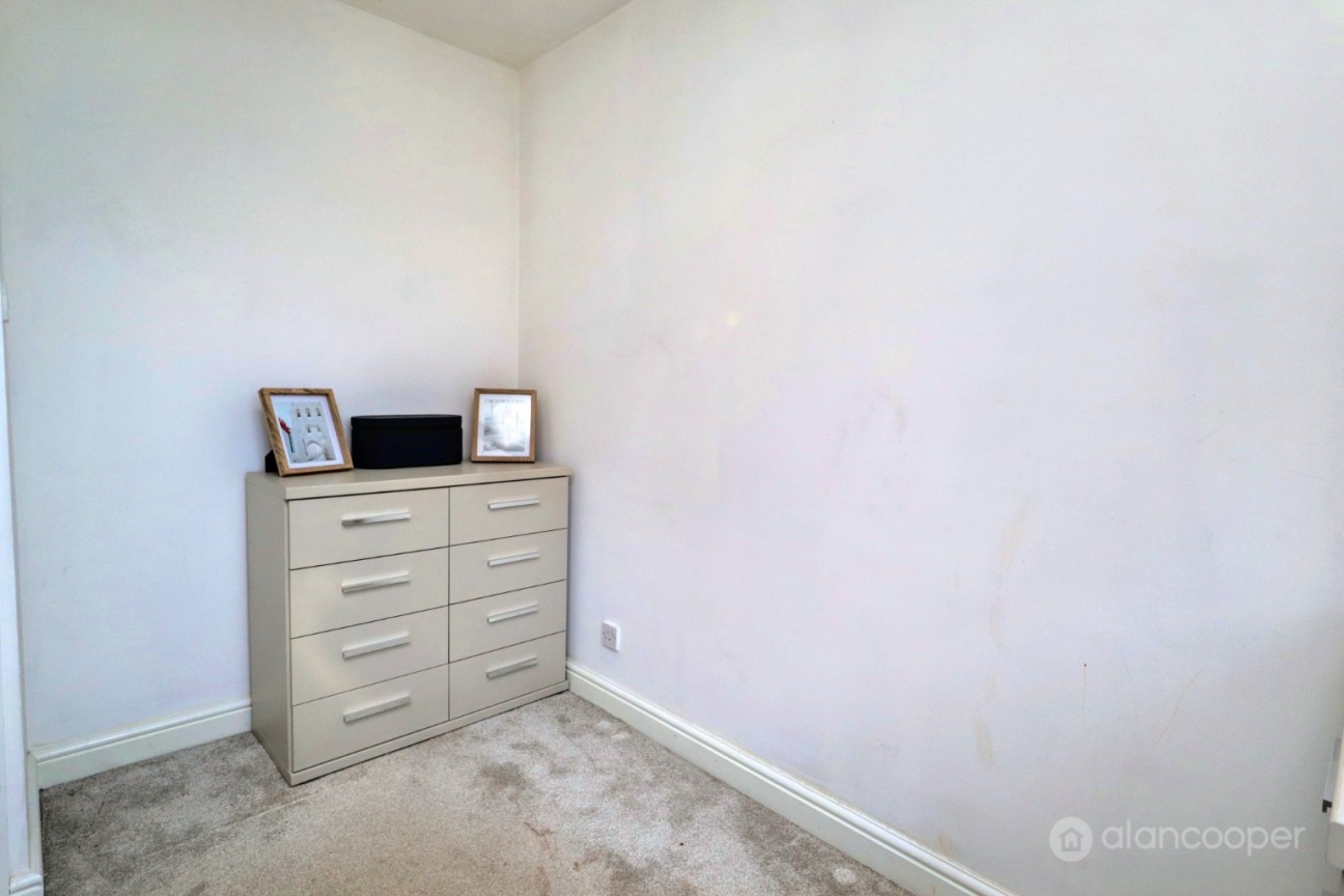 Juniper Close, Bedworth, CV12 0NY