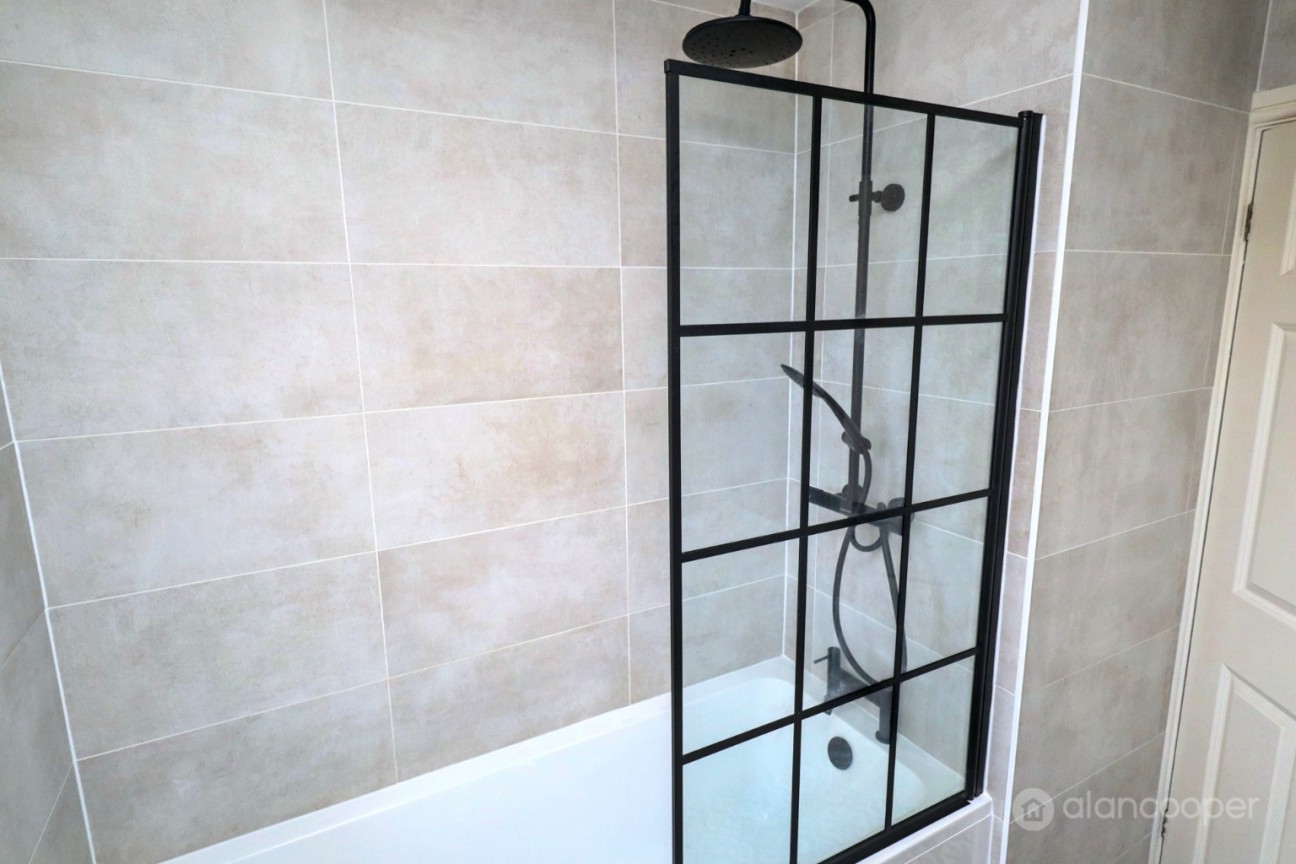 Juniper Close, Bedworth, CV12 0NY